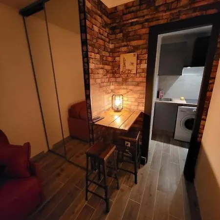 Studio Rez De Jardin Appartement *